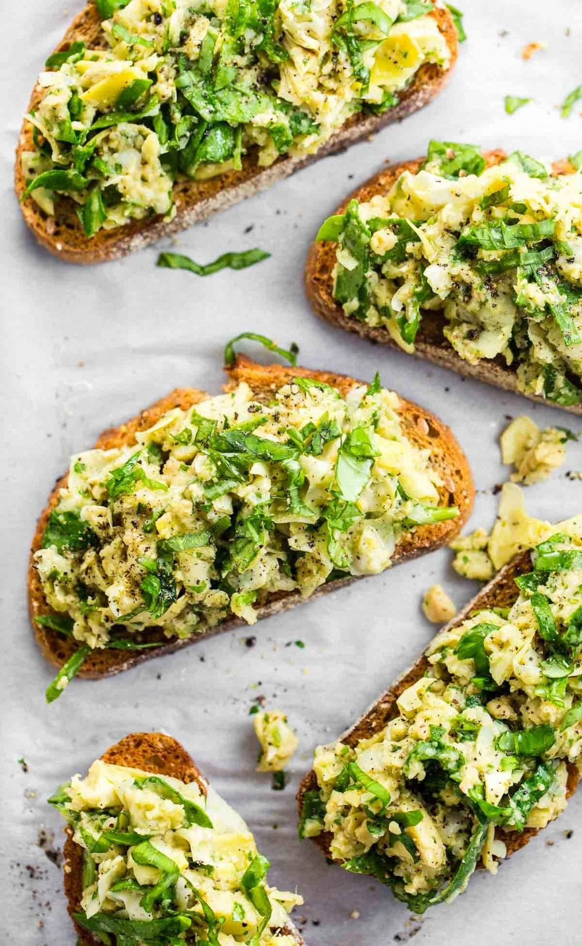 10 Minute White Bean Artichoke