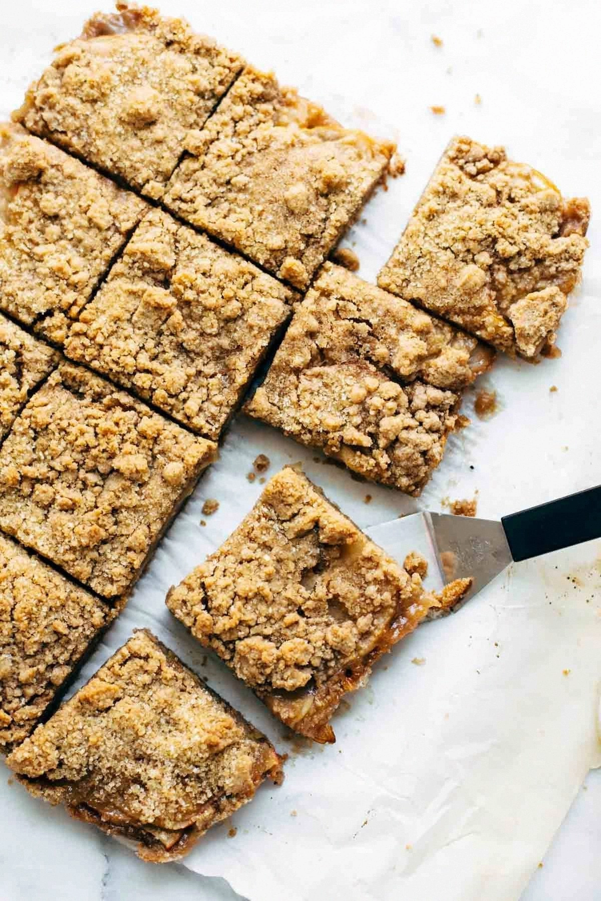 Addicting Caramel Apple Crisp 