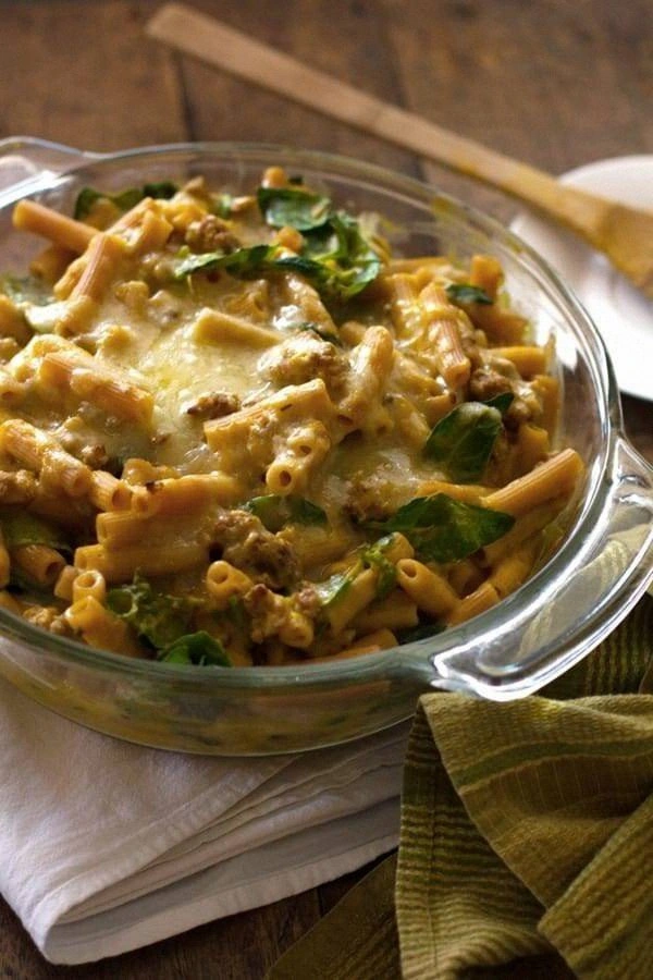 Baked Rigatoni with Spinach, P