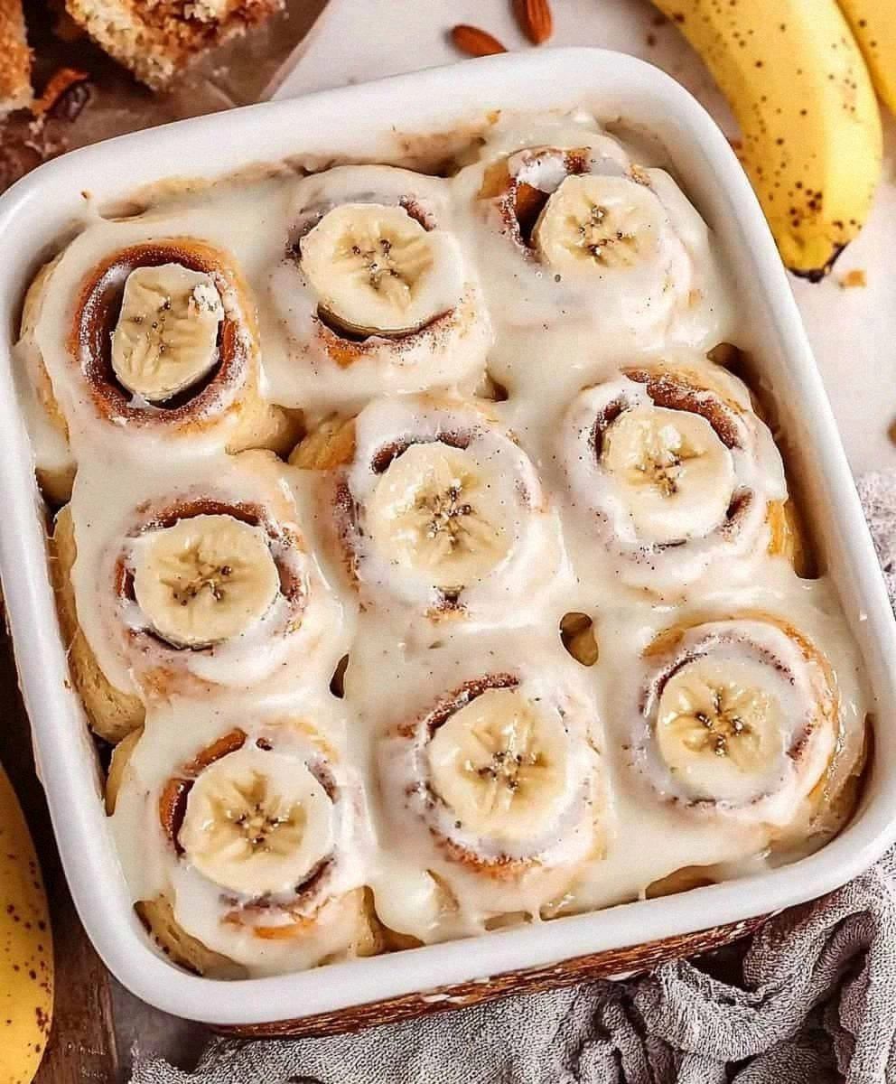 Banana Bread Cinnamon Rolls: A Delicious Twist on a Classic Treat