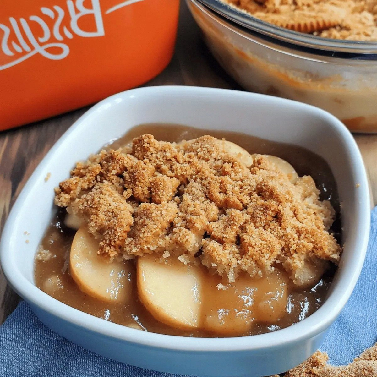 Biscoff Apple Crumble: Cozy Comfort for Fall Nights