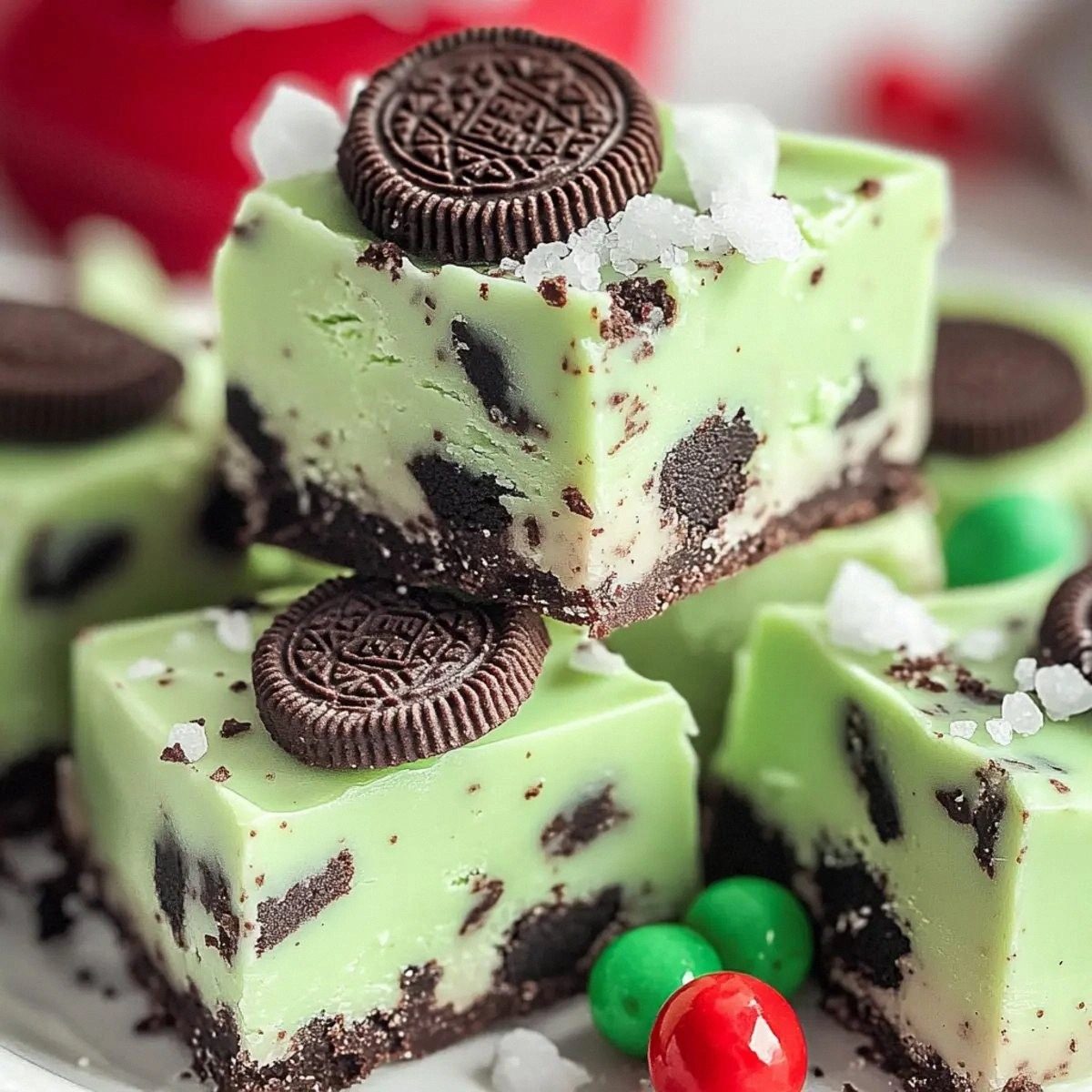 Christmas Mint Oreo Fudge: Your Festive No-Bake Treat!