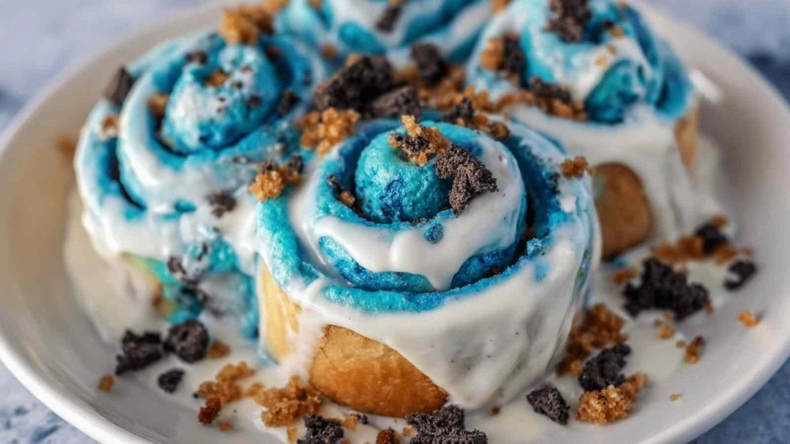 Cookie Monster Cinnamon Rolls 
