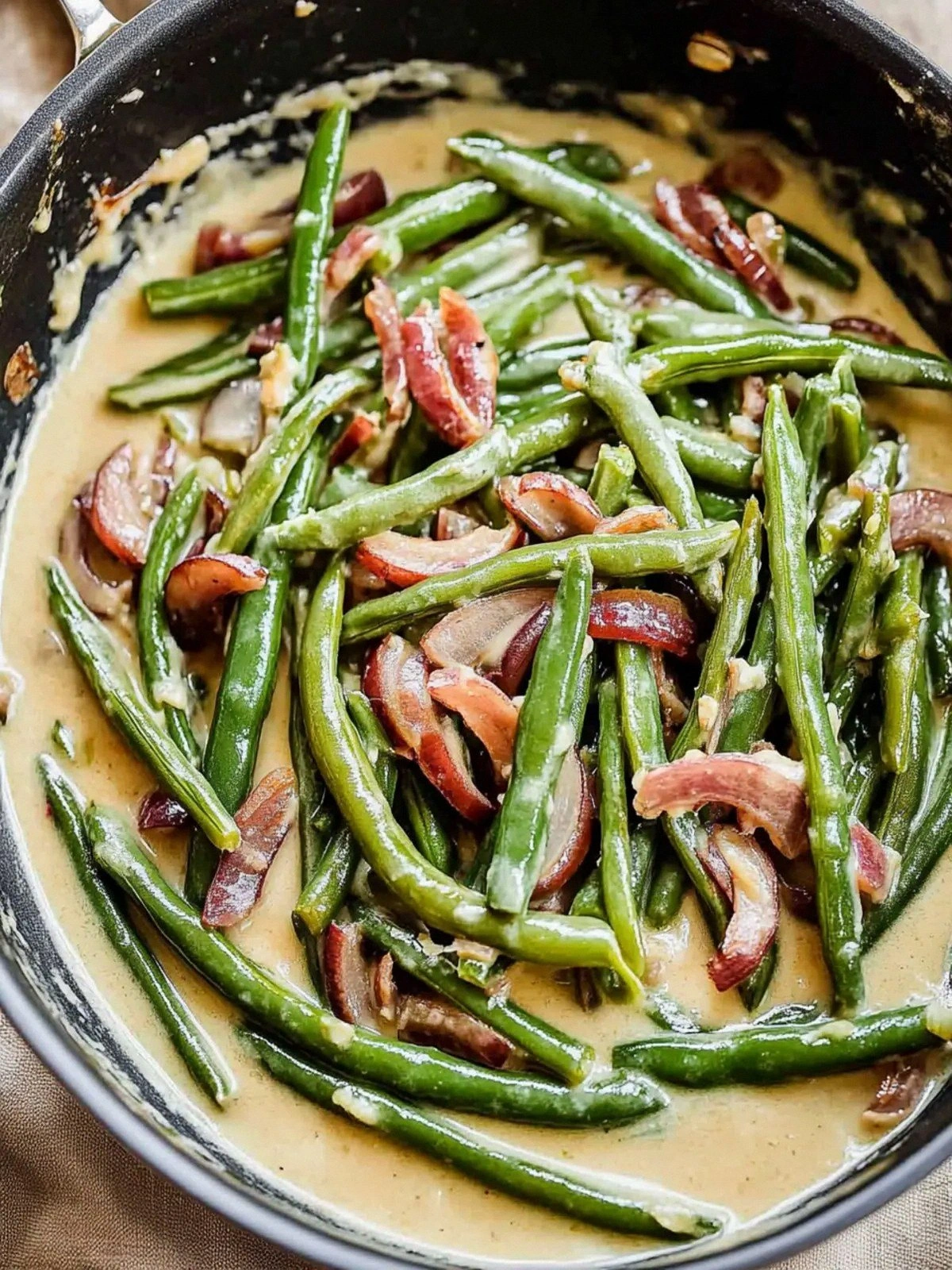 Creamy Parmesan Green Beans: A