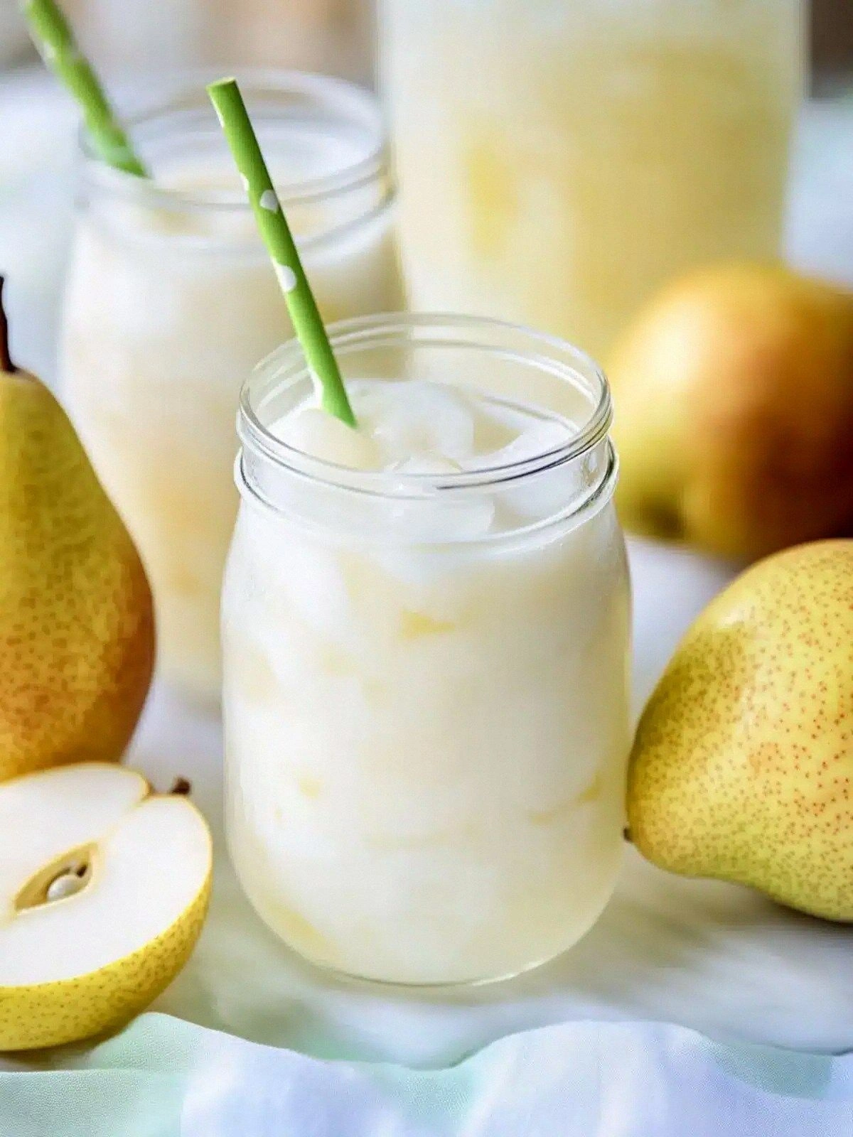Creamy Pear Lemonade Bliss: Re