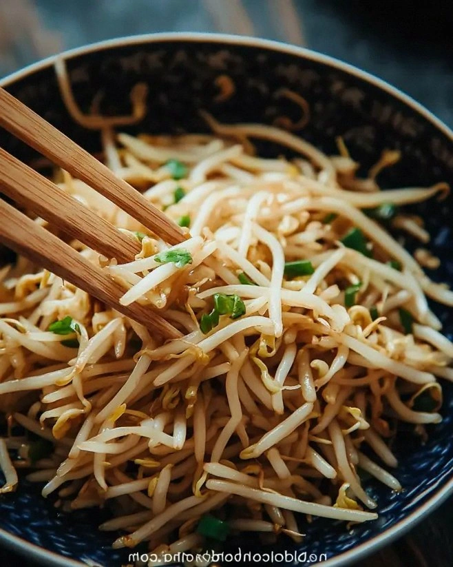 Crispy Bean Sprout Stir-Fry: A Quick and Tasty Recipe!
