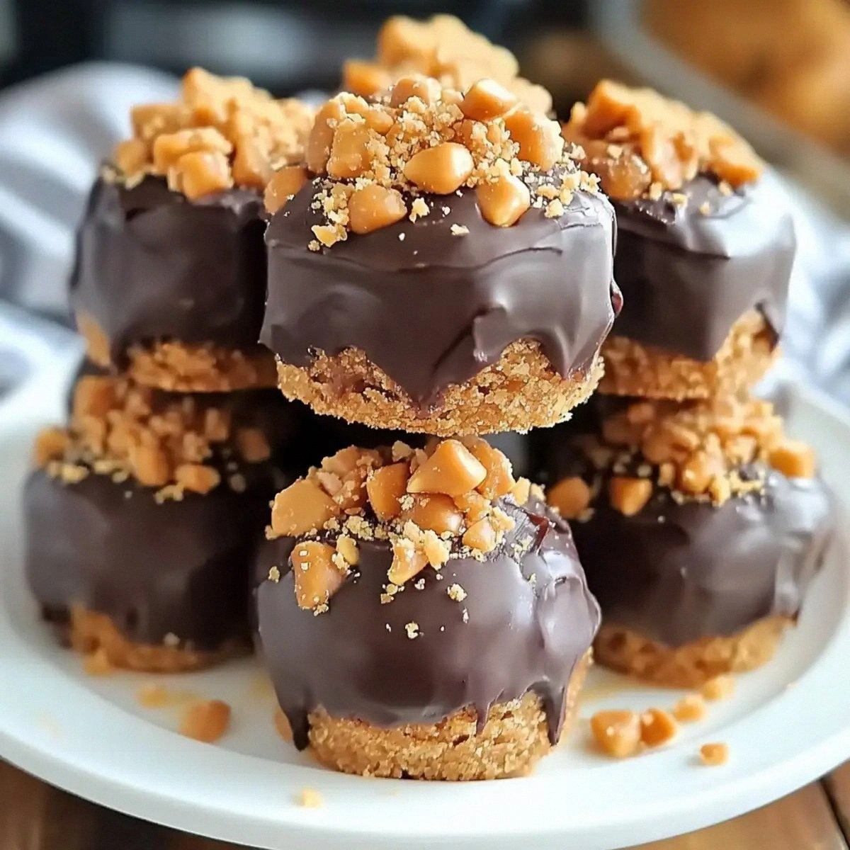 Delicious Butterfinger Balls: Easy No-Bake Dessert Delight