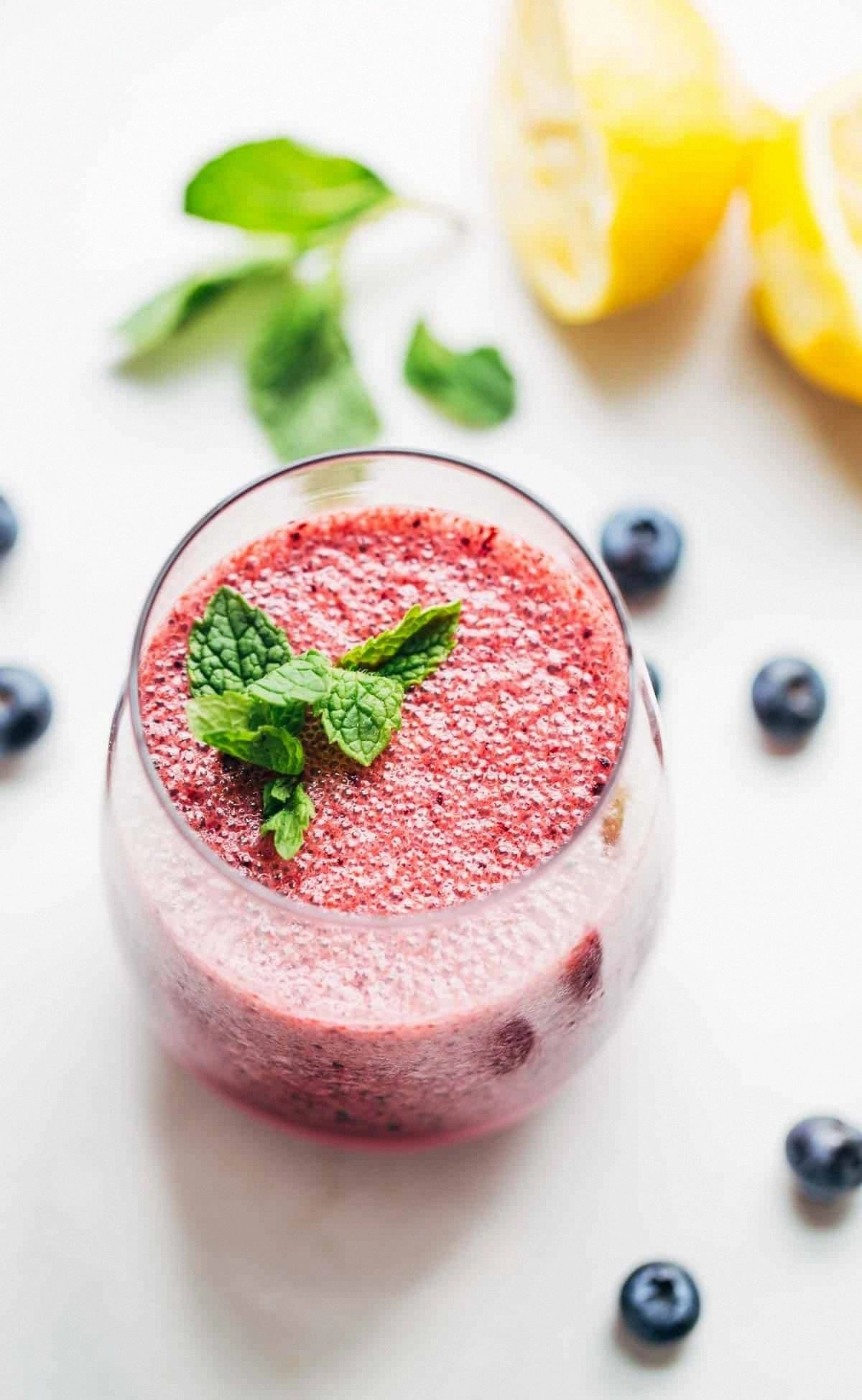 Frosted Blueberry Lemonade