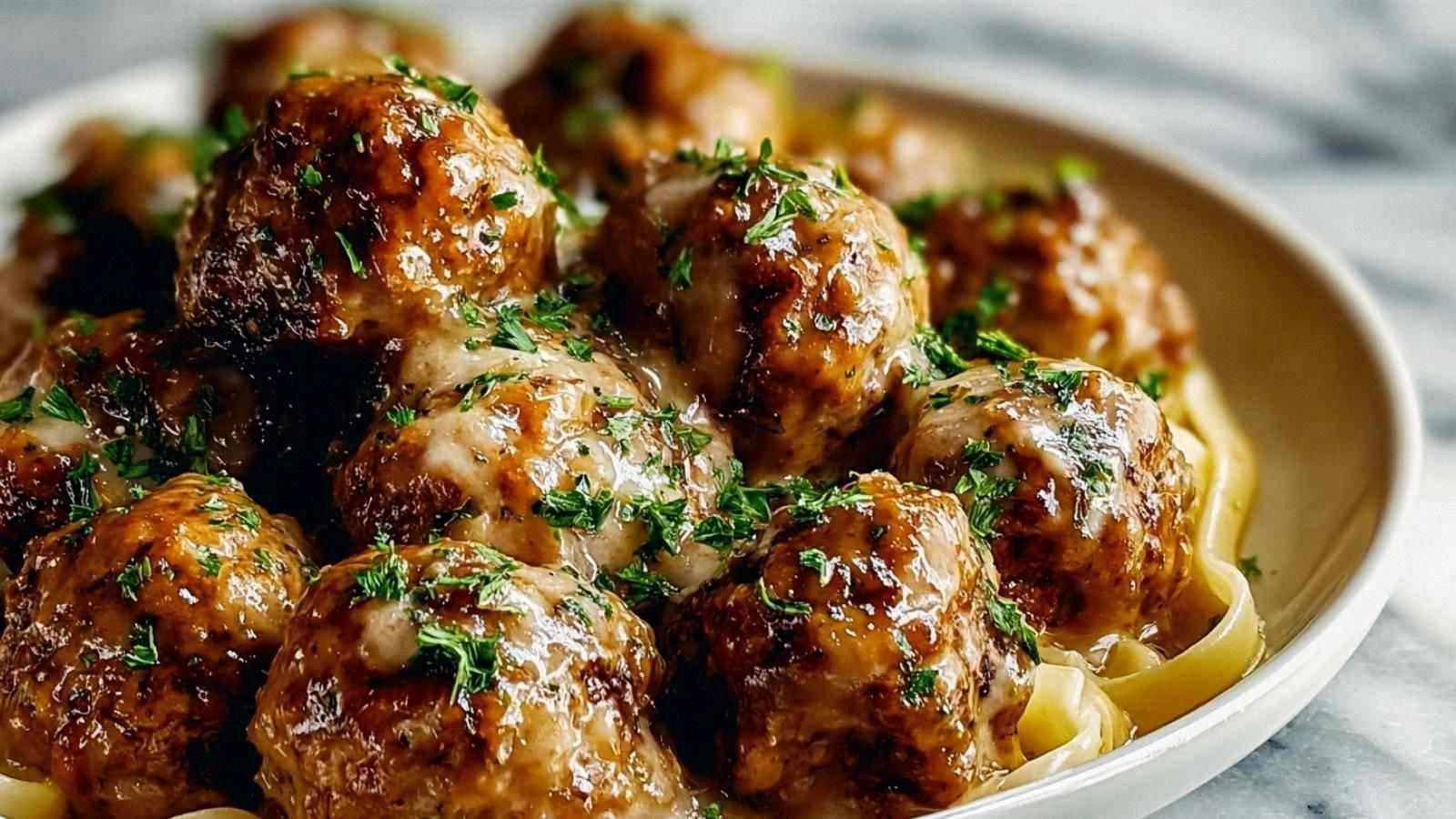 Garlic Butter Meatballs Creamy