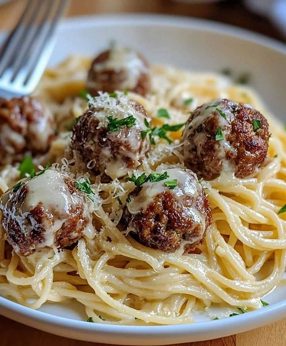Garlic Butter Meatballs Linguine: A Deliciously Easy Recipe for Dinner