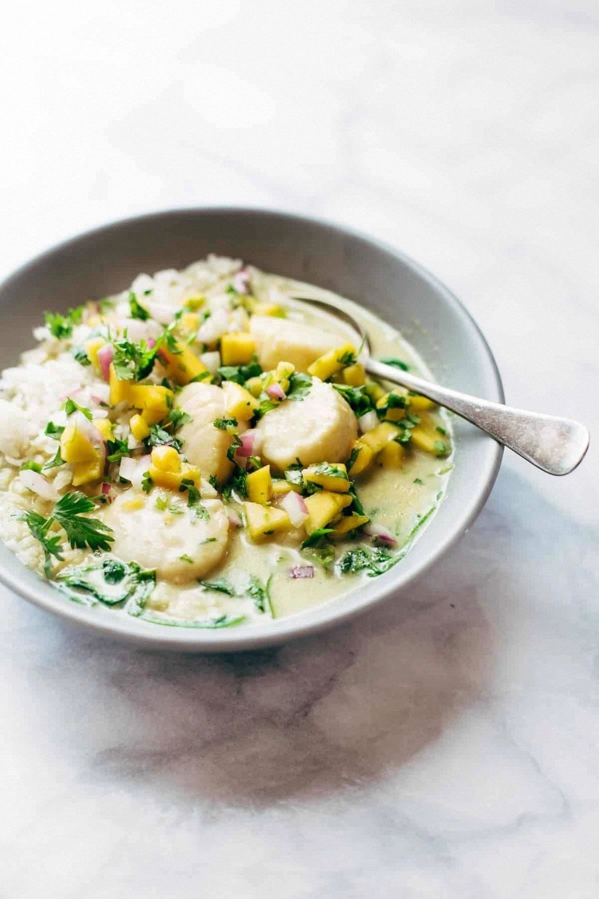 Green Curry Scallops with Mang