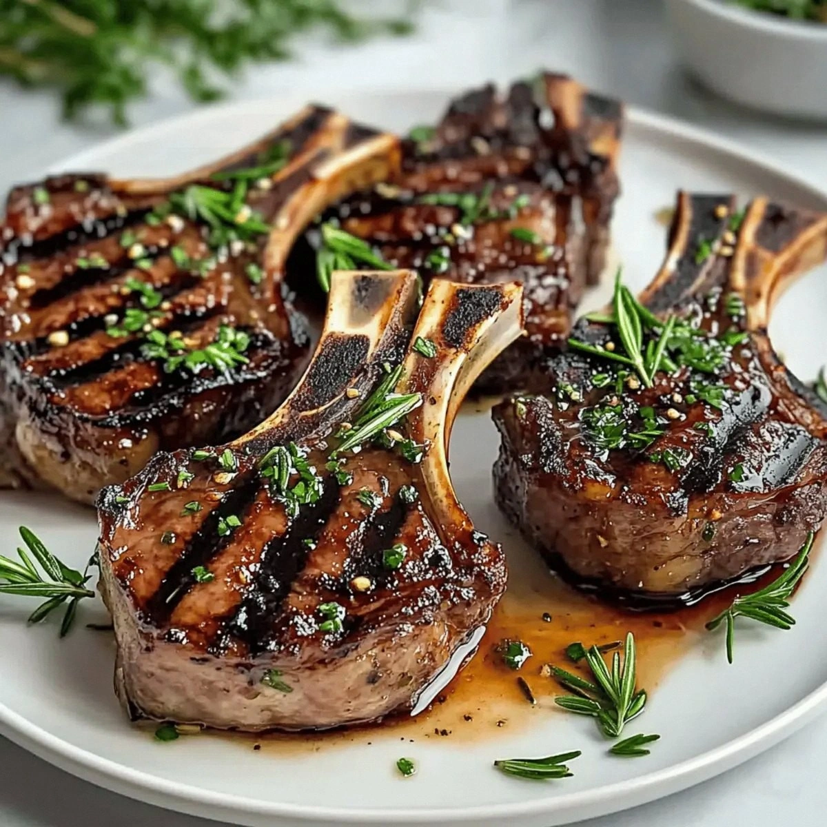 Grilled Lamb Chops with Garlic & Rosemary for Flavor Lovers
