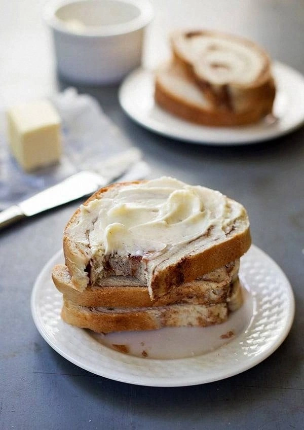Homemade Cinnamon Swirl Bread