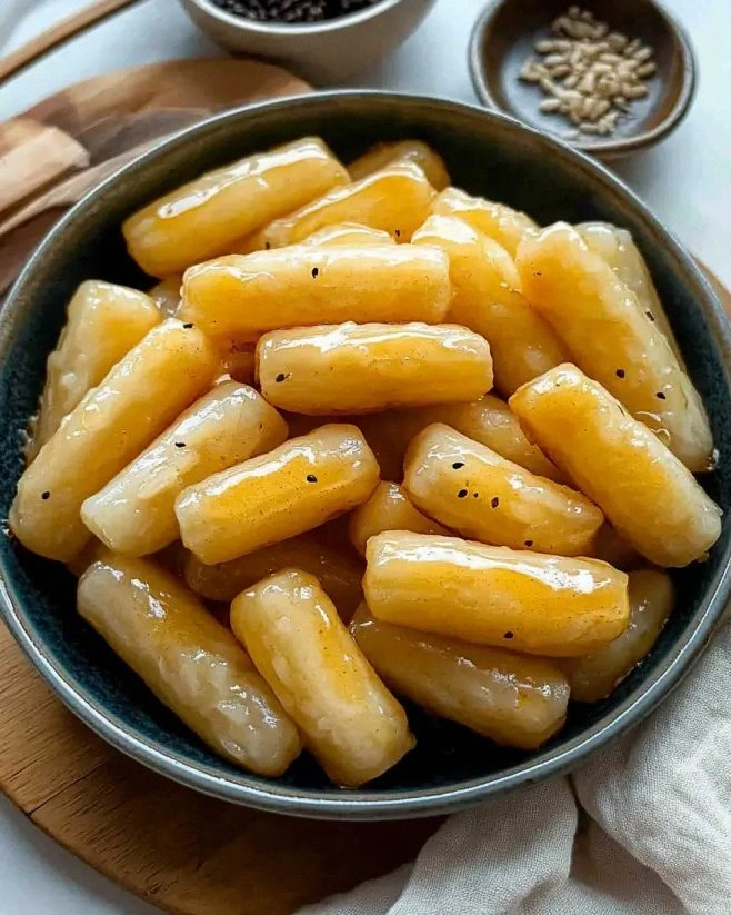 Honey Butter Rice Cakes: A Sweet Treat Recipe!