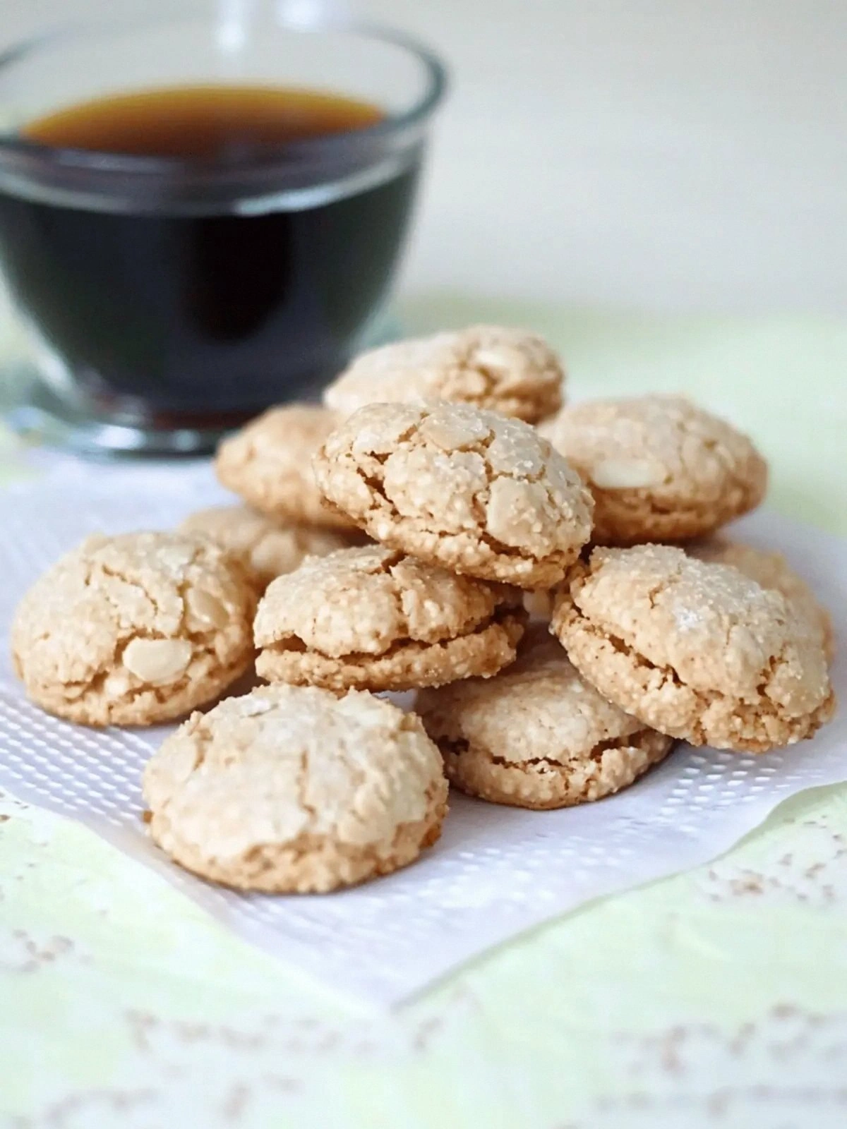 Irresistible Almond Macaroons 