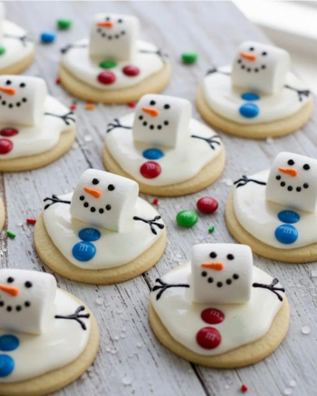 Melted Snowman Sugar Cookies: A Holiday Must-Have ⛄❄️