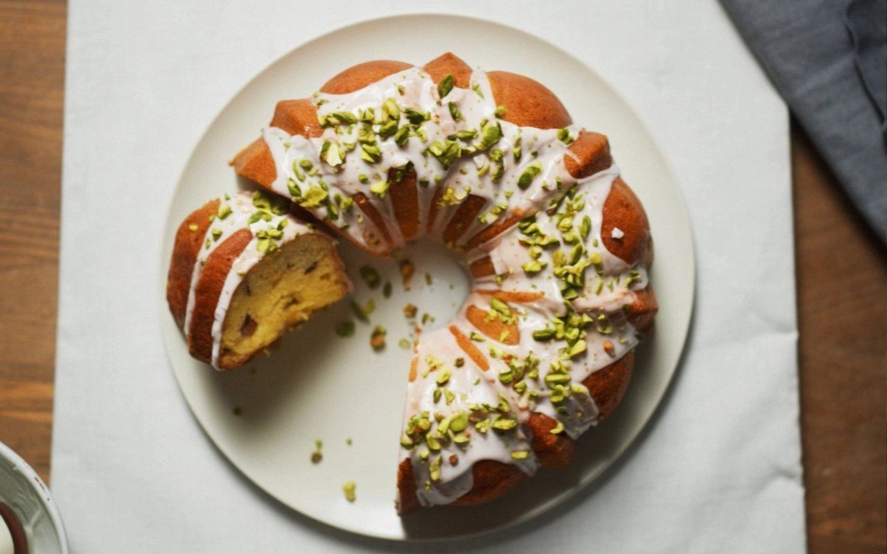 Moist Pistachio Bundt Cake Rec