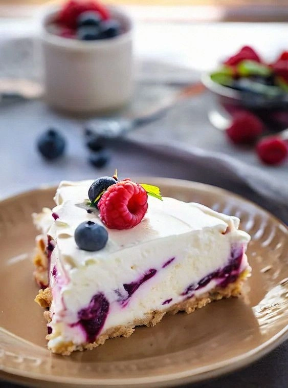 No Bake Berry Cream Pie