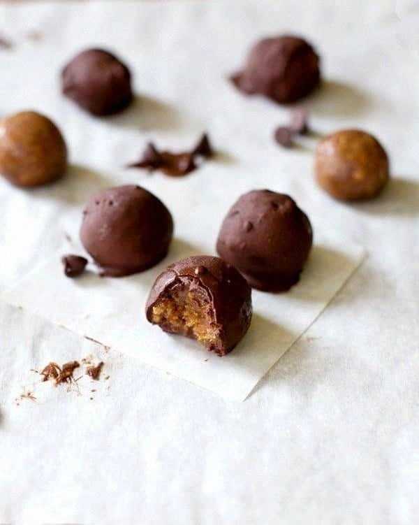 Peanut Butter Cookie Dough Bal