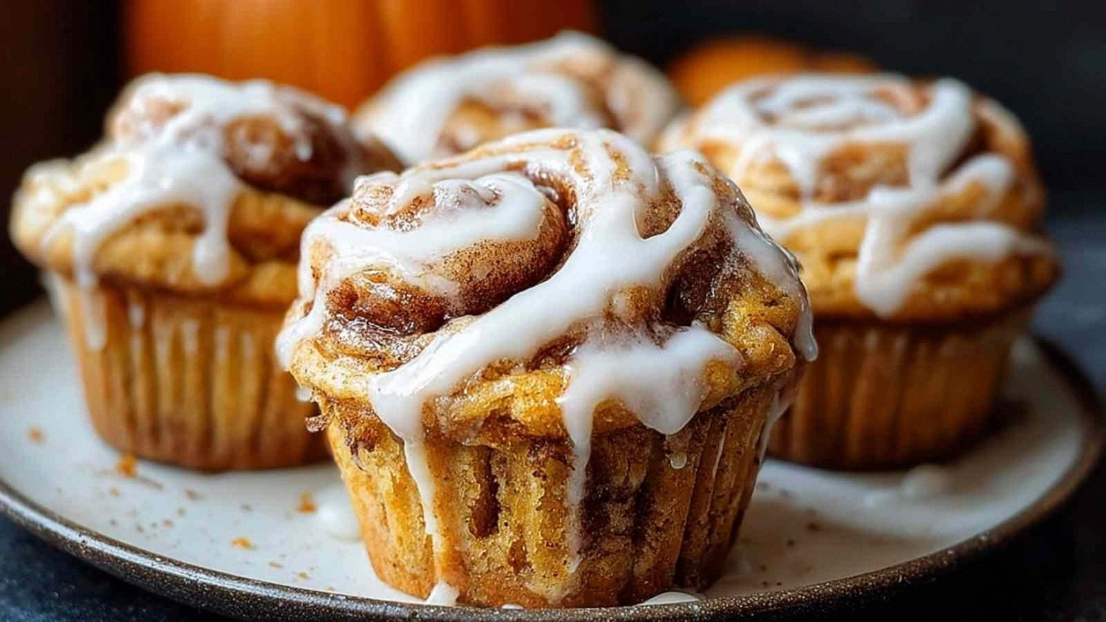 Pumpkin Cinnamon Roll Muffins