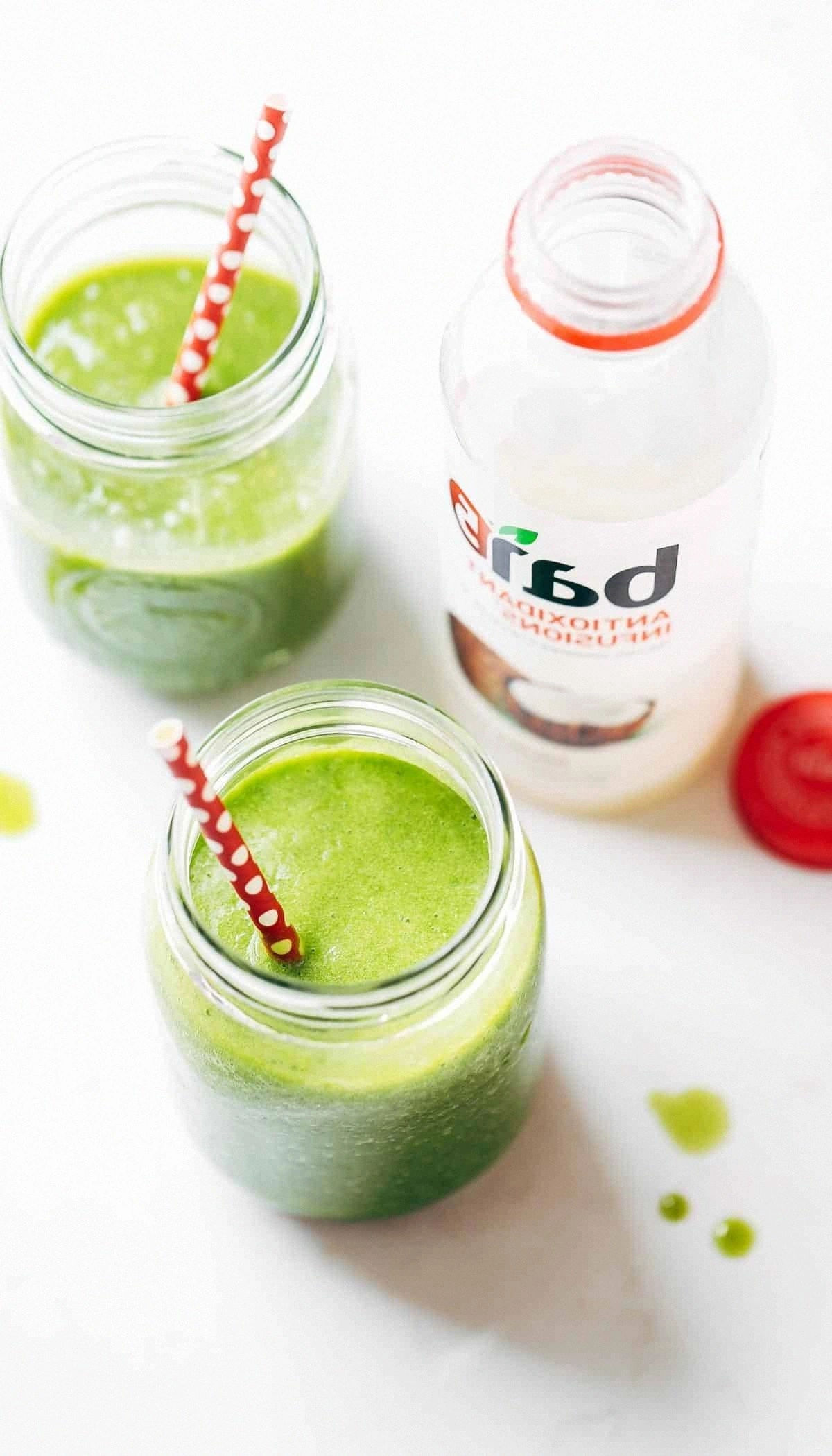 Simple Coconut Green Smoothie