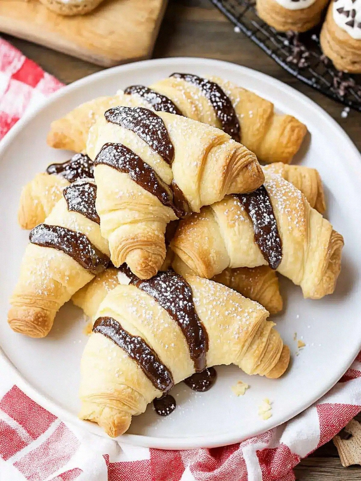 S’mores Crescent Rolls: Your N