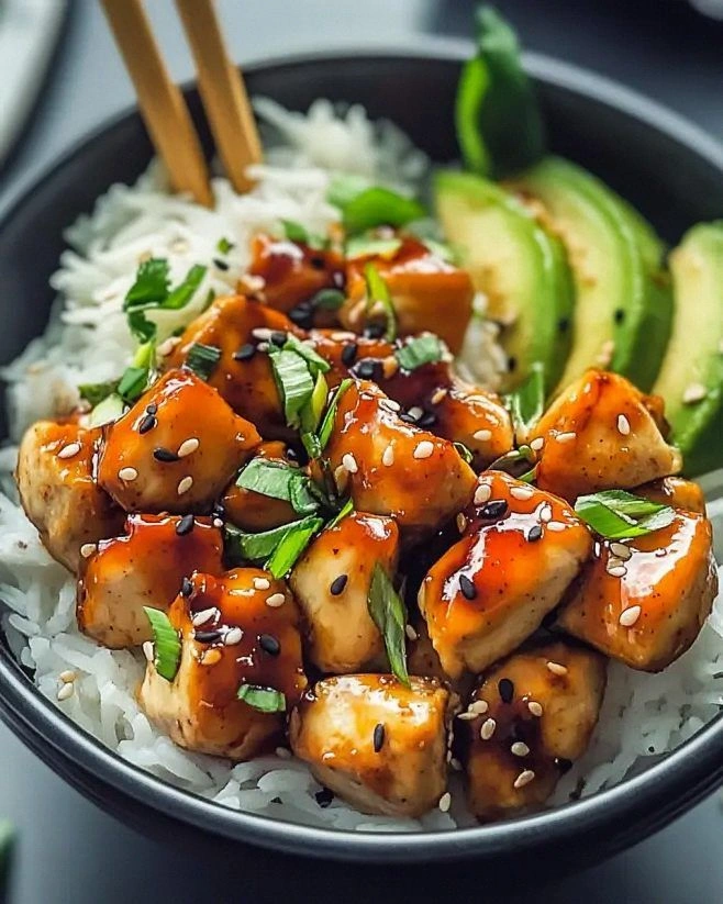 Spicy Maple Chicken with Coconut Rice: A Flavorful Delight!