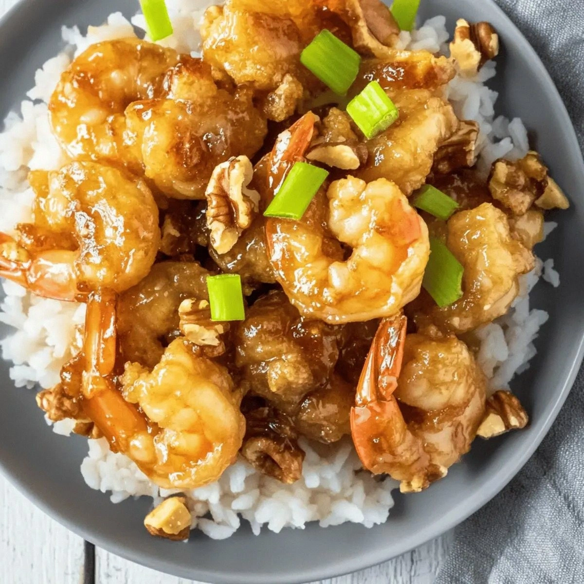 Sweet and Crunchy Honey Walnut Shrimp You Can Make at Home
